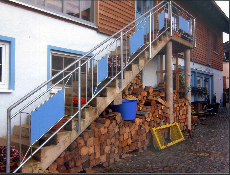 Aussentreppe und Geländer